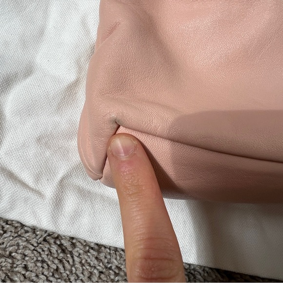 Mansur Gavriel Mini Lambskin Cloud Clutch Bag Color Puff - Picture 5 of 9